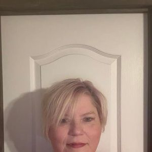 Meet your Posher, Deanni